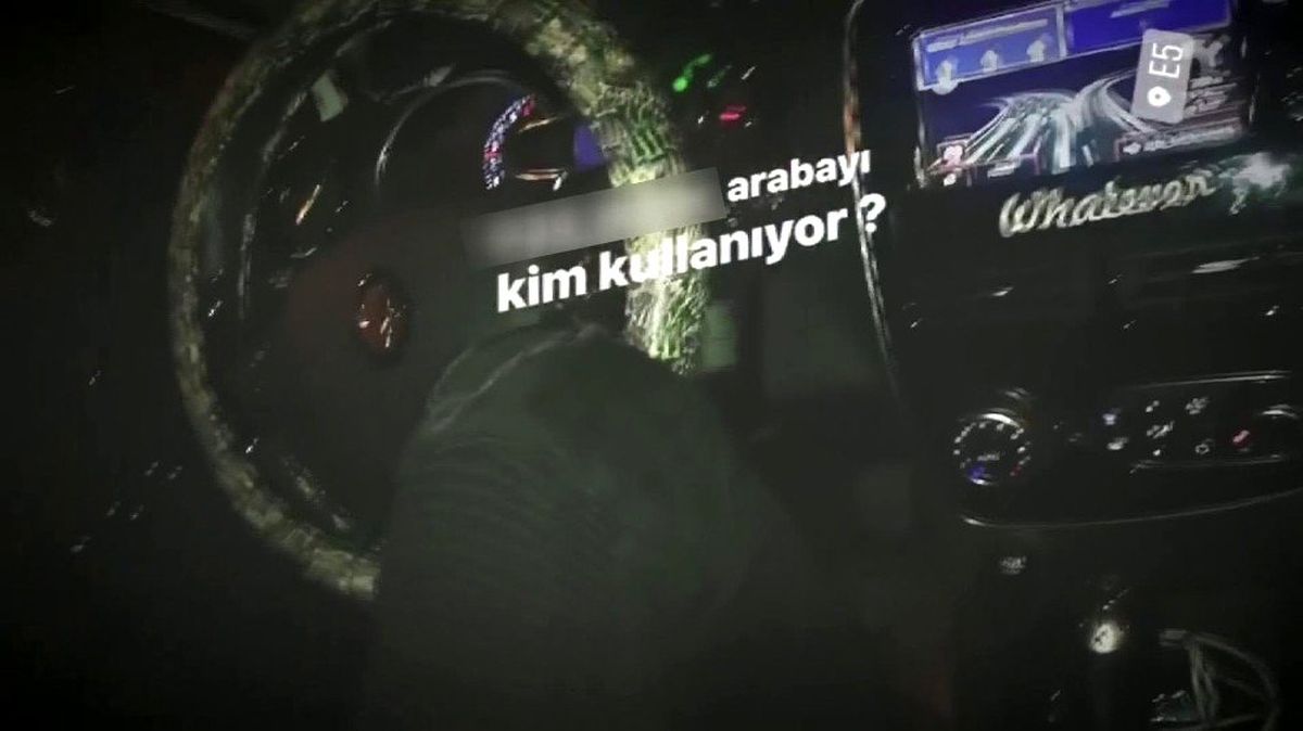 Otomobili diziyle kullanan magandanın görüntüleri dehşete düşürdü!