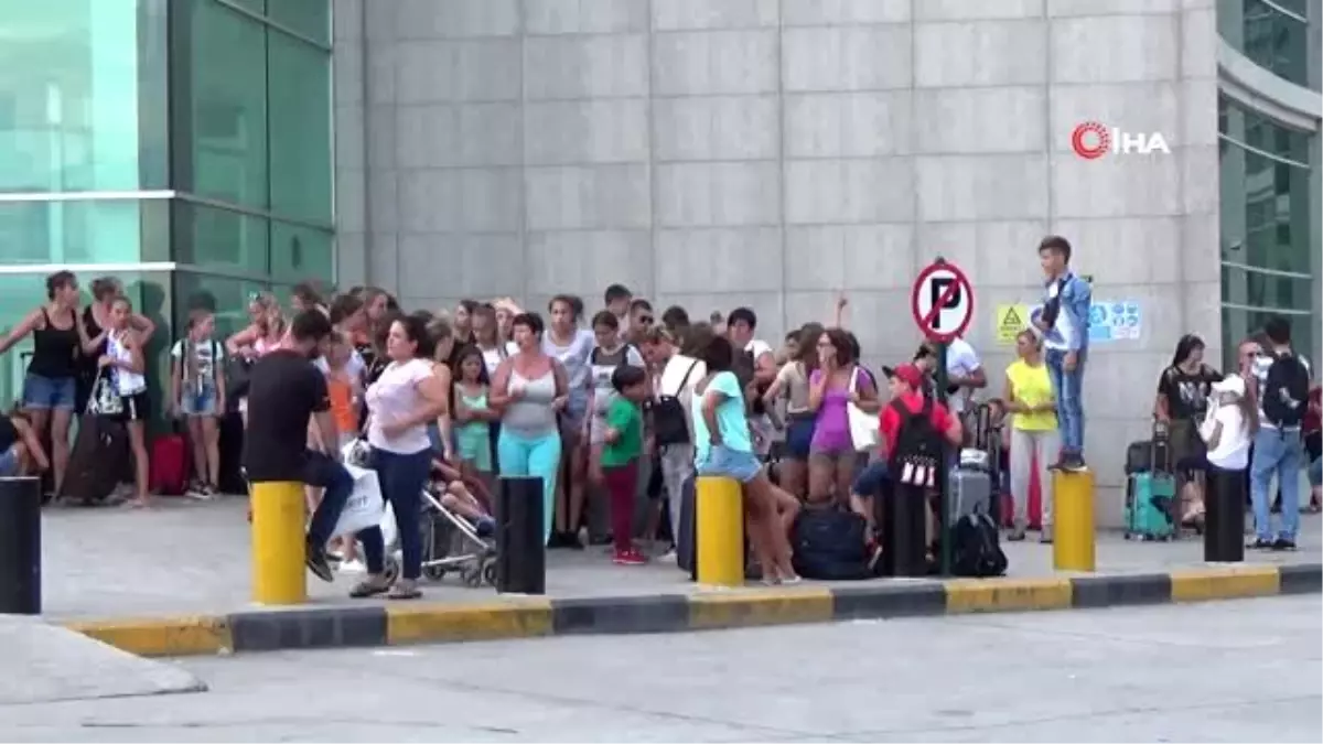 Sarp Gümrük Kapısı'ndan geçiş harcına zam söylentisi tepkilere neden oldu