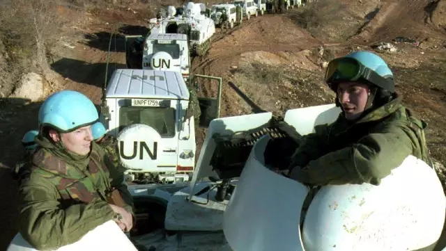 Srebrenitsa'da katliama seyirci kalmakla suçlanan Hollandalı askerler dava açıyor