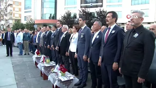 Srebrenitsa Soykırımı'nda hayatını kaybedenler Kartal'da anıldı Srebrenitsa Soykırımı'nda hayatını kaybedenler Kartal'da anıldı