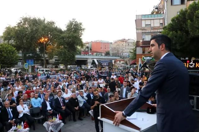 Srebrenitsa soykırımında hayatını kaybedenler Kartal'da anıldı Srebrenitsa soykırımında hayatını kaybedenler Kartal'da anıldı
