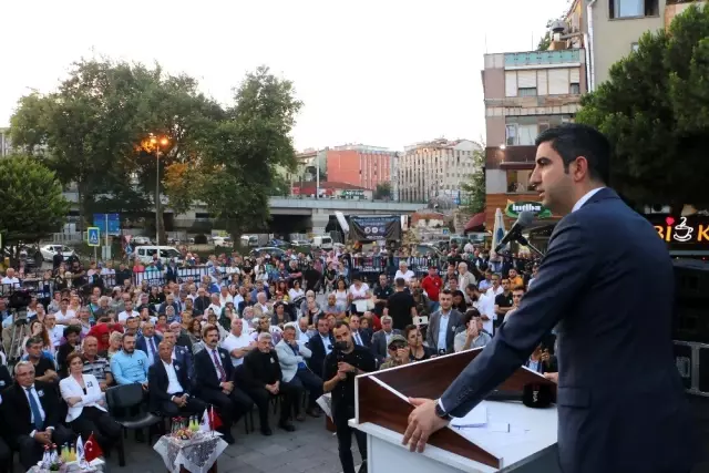 Srebrenitsa soykırımında hayatını kaybedenler Kartal'da anıldı Srebrenitsa soykırımında hayatını kaybedenler Kartal'da anıldı