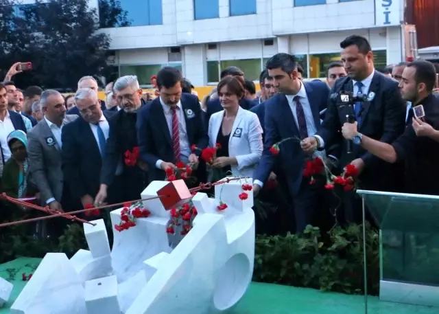 Srebrenitsa soykırımında hayatını kaybedenler Kartal'da anıldı Srebrenitsa soykırımında hayatını kaybedenler Kartal'da anıldı