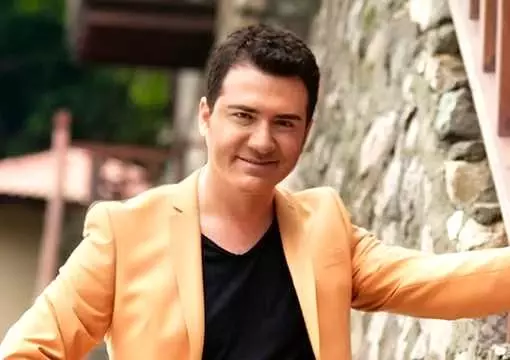 Türkücü Murat Kurşun'a MS teşhisi konuldu Türkücü Murat Kurşun'a MS teşhisi konuldu