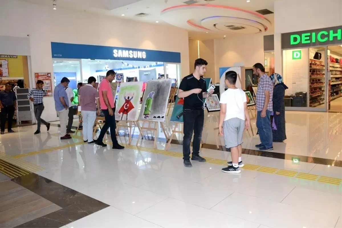 Tuşba Belediyesinden '15 Temmuz Destanı' resim sergisi