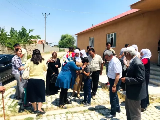 Başkan Çetin, halkla bir araya gelmeye devam ediyor Başkan Çetin, halkla bir araya gelmeye devam ediyor