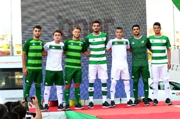 Bursaspor, yeni sezon formalarını tanıttı Bursaspor, yeni sezon formalarını tanıttı