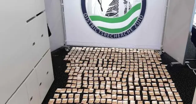 Cebindeki 68 bin euroyu polise vermek istemeyen şüpheli denize atladı
