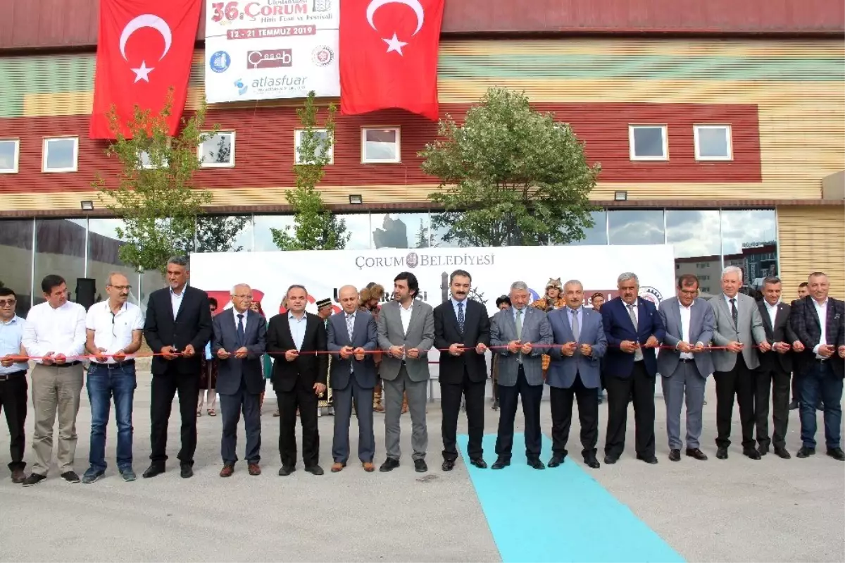 Çorum'da Sanayi ve Ticaret Fuarı açıldı