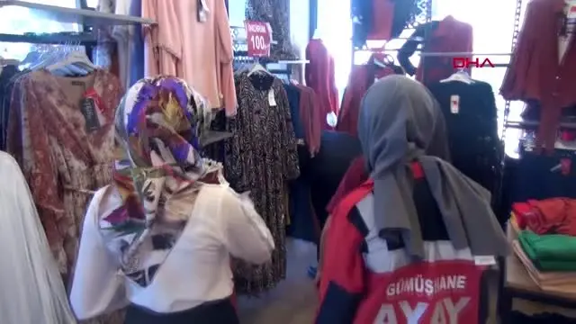 ERZURUM İtfaiye eri serçeye kalp masajı ve suni teneffüs yaptı ERZURUM İtfaiye eri serçeye kalp masajı ve suni teneffüs yaptı