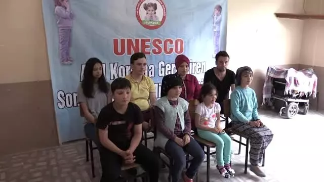 UNESCO listesindeki 'ıslık dili' yok olmaktan kurtarıldı UNESCO listesindeki 'ıslık dili' yok olmaktan kurtarıldı