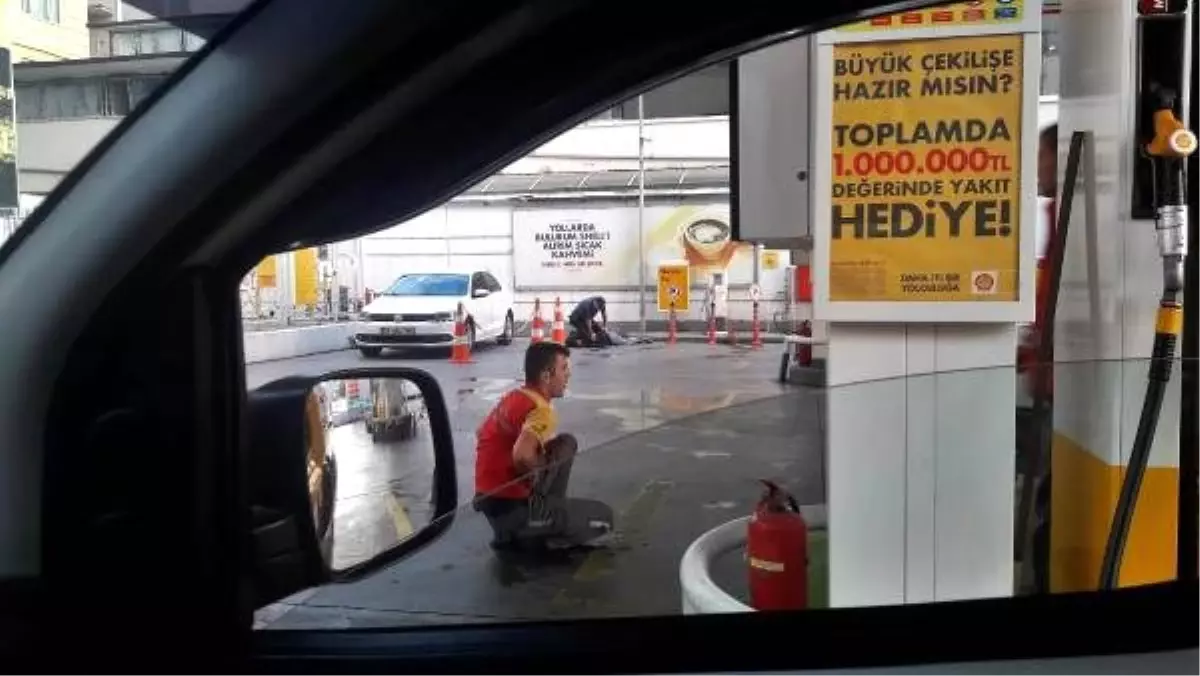 Bıçaklı saldırıya uğrayan pompa görevlisi ağır yaralandı