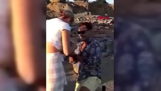 Çağrı, ABD'li sevgilisine Athena Tapınağı'nda evlilik teklif etti