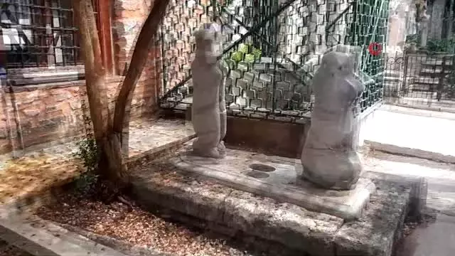 Emir Sultan'da bitmeyen restorasyon çilesi Emir Sultan'da bitmeyen restorasyon çilesi
