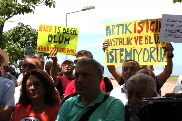 Zonguldak'ta 'gemi söküm tesisi istemiyoruz' eylemi Zonguldak'ta 'gemi söküm tesisi istemiyoruz' eylemi