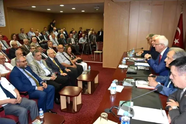 Başkanlar Kurulu'nda emeklileri sevindirecek haber Başkanlar Kurulu'nda emeklileri sevindirecek haber