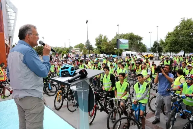 Beykoz'da pazar günleri yollar bisikletlilerin Beykoz'da pazar günleri yollar bisikletlilerin