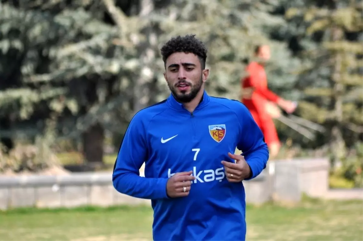 Bilal Başacıkoğlu Kayseri'ye geldi