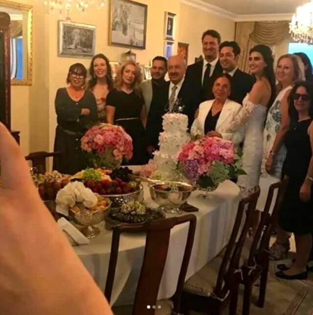 İdil Fırat, 'Cici annelerin şahıdır' dediği Sezen Aksu'nun doğum gününü kutladı