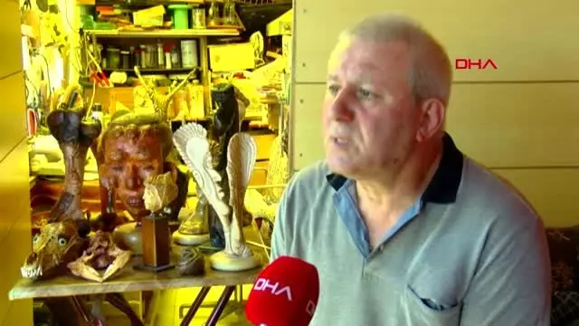 İZMİR Hayvan kemiklerini sanat eserine dönüştürüyor-1 İZMİR Hayvan kemiklerini sanat eserine dönüştürüyor-1