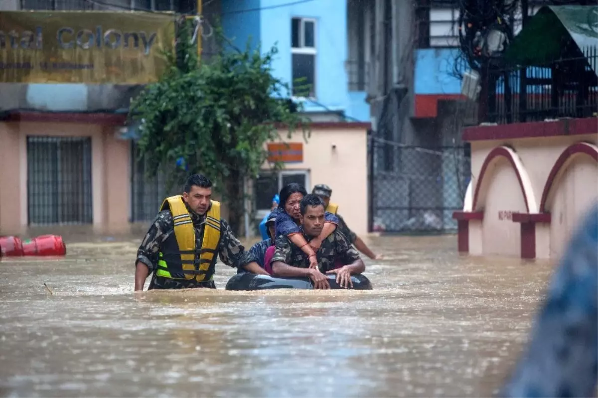 Nepal'daki sel felaketinde ölü sayısı 50'ye yükseldi