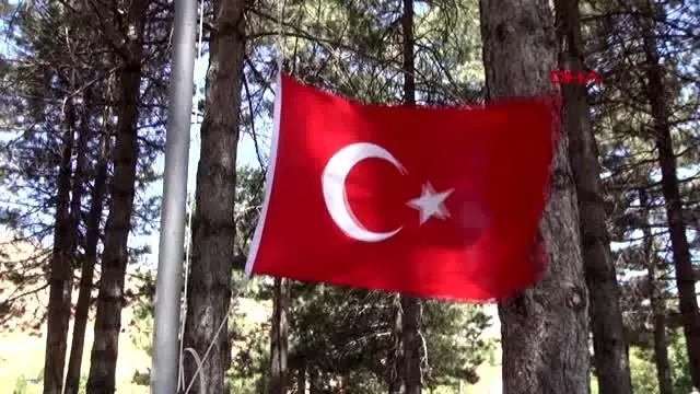 Bitlis'te 15 Temmuz şehitleri anıldı Bitlis'te 15 Temmuz şehitleri anıldı