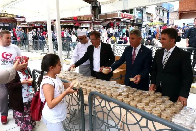 Eyüpsultan'da 251 şehit için 251 Hatim-i Şerif okundu Eyüpsultan'da 251 şehit için 251 Hatim-i Şerif okundu