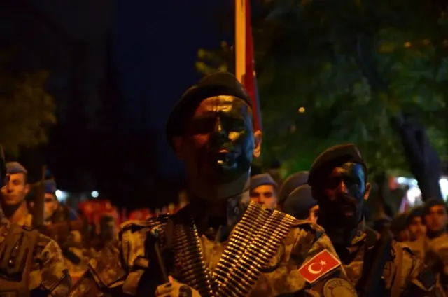 Kilis'te Milli Birlik Yürüyüşü'ne binlerce kişi katıldı Kilis'te Milli Birlik Yürüyüşü'ne binlerce kişi katıldı