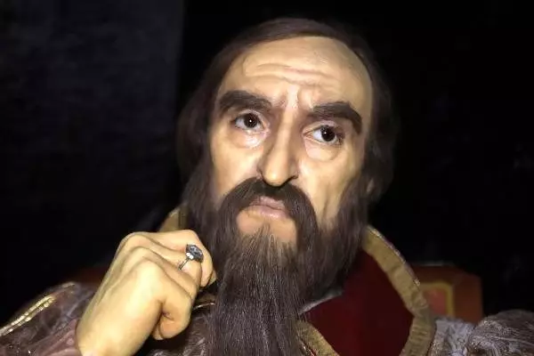Mezarları açılan 'Timur' ve 'Korkunç İvan'ın balmumu heykeli yapıldı