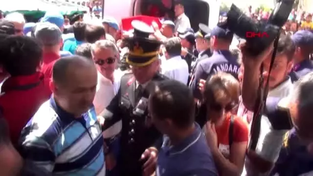 Muğla şehidini uğurladı Muğla şehidini uğurladı