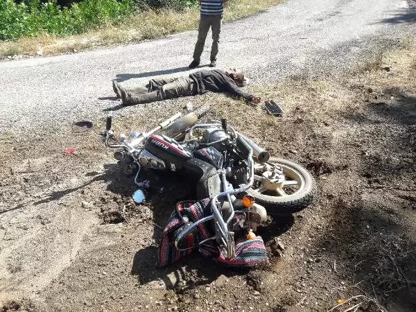 Muhtardan eski muhtara 'otomobiliyle bilerek çarptı' suçlaması