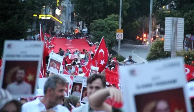 Samsun 15 Temmuz şehitleri için yürüdü Samsun 15 Temmuz şehitleri için yürüdü
