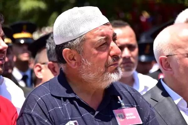 Şehit Uzman Çavuş Süleyman Yasir Ağır, son yolculuğuna uğurlandı Şehit Uzman Çavuş Süleyman Yasir Ağır, son yolculuğuna uğurlandı