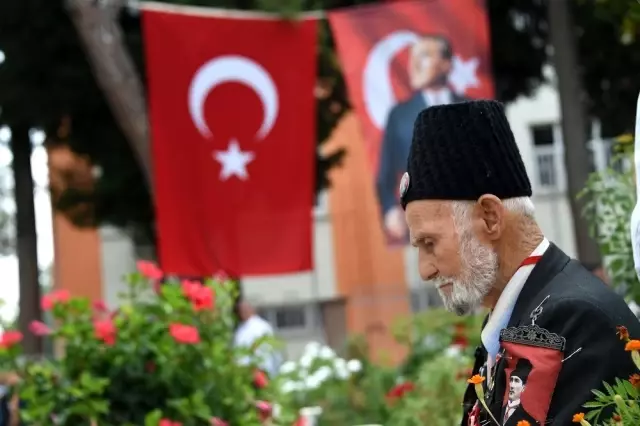 Tarsus'ta 15 Temmuz şehitleri dualarla anıldı