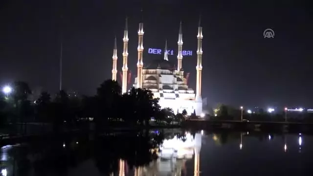 90 bin camide sela okundu 90 bin camide sela okundu
