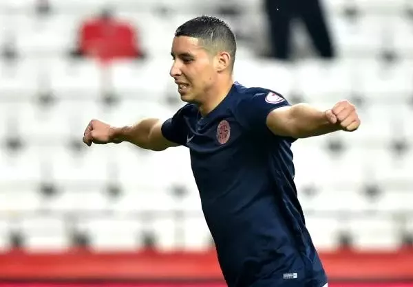 Antalyaspor'da, Barrada ile yollar ayrıldı