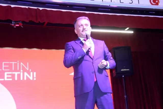 Balıkesir'de 15 Temmuz nöbetinde şehitler anıldı Balıkesir'de 15 Temmuz nöbetinde şehitler anıldı