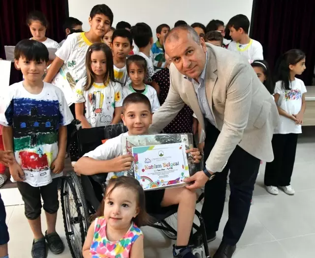 Bilgi evlerinde görkemli kapanış