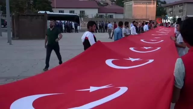 Bitlis'te 15 Temmuz Demokrasi ve Milli Birlik günü etkinliği Bitlis'te 15 Temmuz Demokrasi ve Milli Birlik günü etkinliği