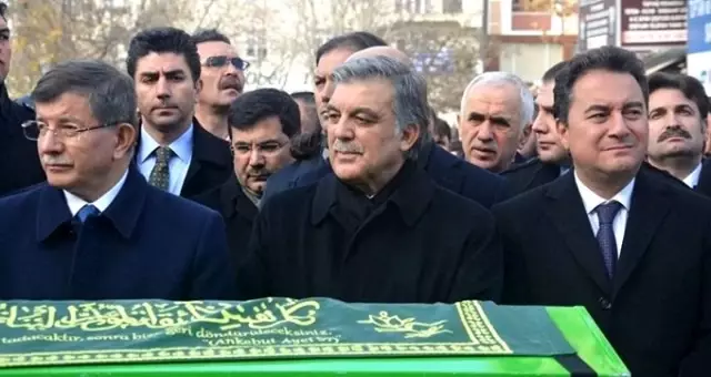 Cemil Çiçek'ten yeni kurulacak partilere 6 maddeli öneri