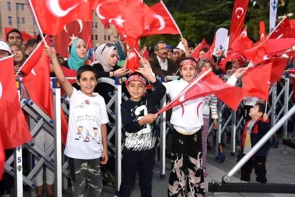Eskişehir ve Kütahya'da 15 Temmuz etkinliği Eskişehir ve Kütahya'da 15 Temmuz etkinliği