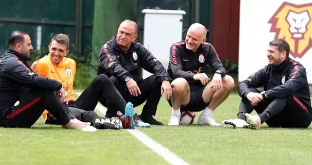 Galatasaray için şok iddia! Taffarel veda ediyor Galatasaray için şok iddia! Taffarel veda ediyor