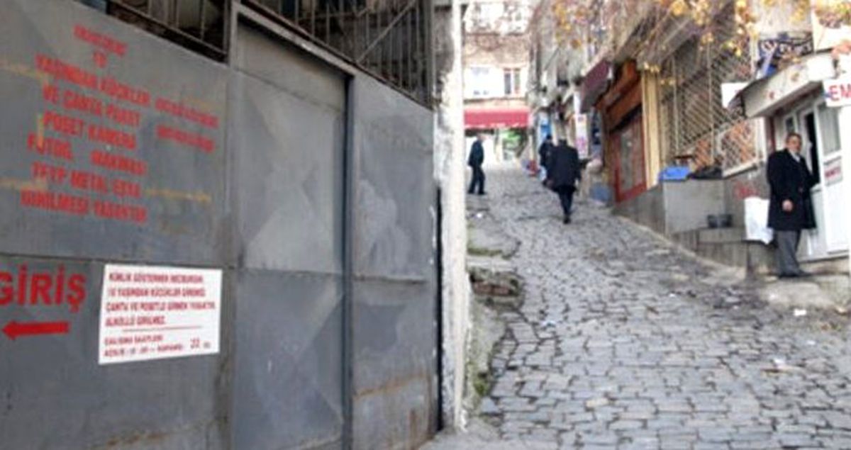 Genelevde çekilen fotoğraf davalık etti!