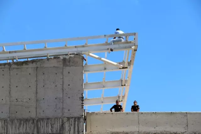 İntihara kalkışan şahsı arkadaşları ikna etmek için yoğun çaba harcadı İntihara kalkışan şahsı arkadaşları ikna etmek için yoğun çaba harcadı