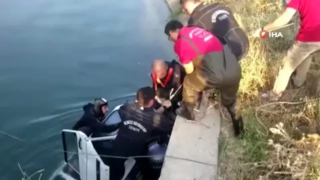 Kontrolden çıkan otomobil sulama kanalına uçtu: 2 ölü