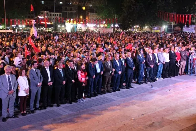 Kütahya'da 15 Temmuz Demokrasi ve Milli Birlik Günü etkinliği Kütahya'da 15 Temmuz Demokrasi ve Milli Birlik Günü etkinliği
