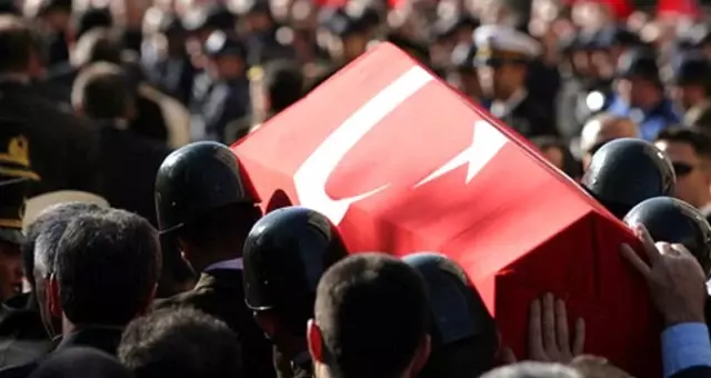 Kuzey Irak ve Hakkari'den acı haber: 2 askerimiz şehit oldu