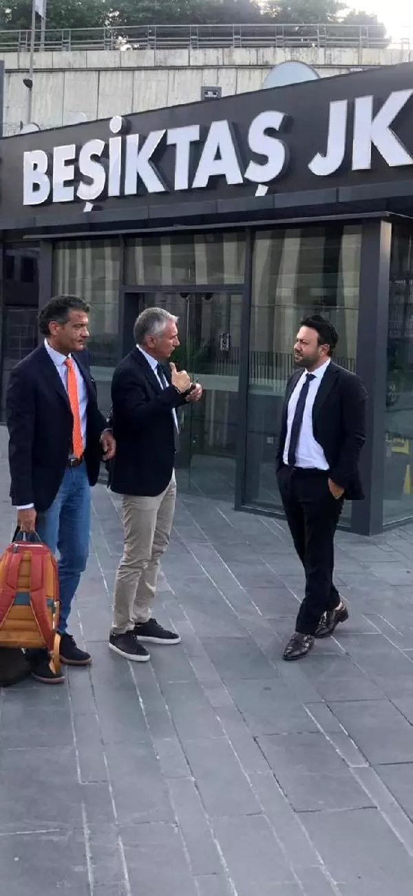 (ÖZEL) Lecce, Burak'ı almak için İstanbul'a geldi