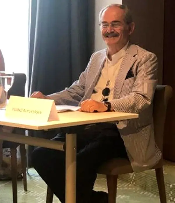 'Türkiye - AB: İki Yönlü Ortak Sorunların Üstesinden Gelmek' 'Türkiye - AB: İki Yönlü Ortak Sorunların Üstesinden Gelmek'