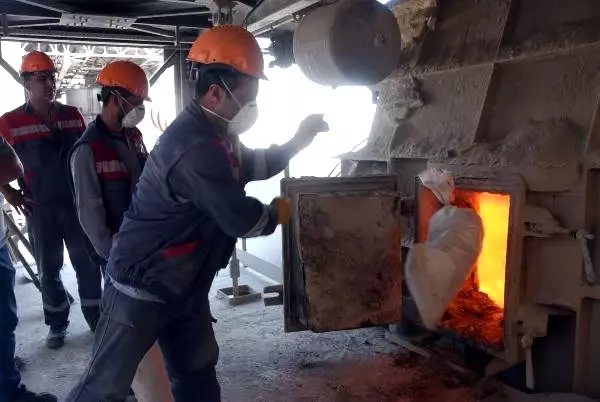 Van'da 4,8 ton uyuşturucu yakılarak imha edildi